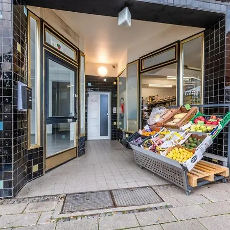 Apartment In Fuer 8 Personen- 110m2, 4 Zi, 8 Einzelbetten, 2 Baeder, Free Kaffee, Wifi & Parking - 24h Check In *