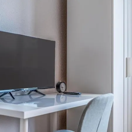 Appartement Crew Beds - In 4x Bedroom, Single Beds, Free Coffee, Wifi & Parking - 24h Check In #wob01 #wob02