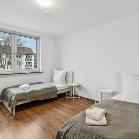 Appartement Crew Beds - In 4x Bedroom, Single Beds, Free Coffee, Wifi & Parking - 24h Check In #wob01 #wob02 Wolfsburg