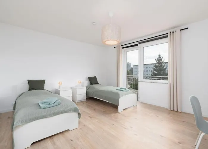 Апартаменты Crew Beds - In 4x Bedroom, Single Beds, Free Coffee, Wifi & Parking - 24h Check In #wob01 #wob02 Вольфсбург